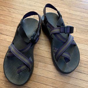 Chaco's Z/2 Classic Toe Strap Sandals Sz 7 Vibram